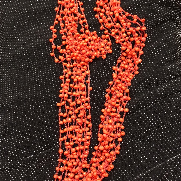 Fabulous vintage hand beaded necklace. - Picture 2 of 5